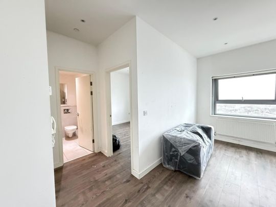 1 Bed Flat, City House, CR0 - Photo 1