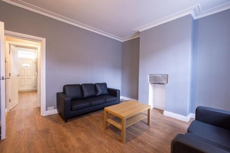 4 bedroom house to rent - Photo 3