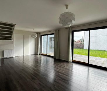 Location Maison 5 pièces 127m² PREMESQUES 59840 - Photo 3
