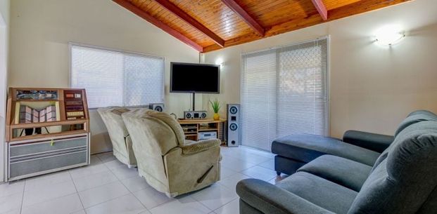 Rent This Rare Marsden Stunner – Big Home, Bigger Backyard! - Photo 1