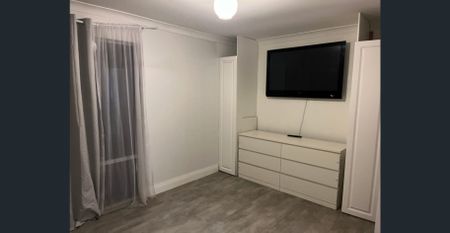 A Comfortable Home with Great Outdoor Space! - Photo 2