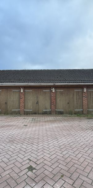 Boldre Close, Poole - Photo 1