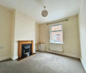 3 bedroom terraced house to rent - Photo 6