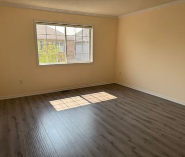 For Lease - 190 Owlridge Drive, Brampton, Ontario - Photo 3