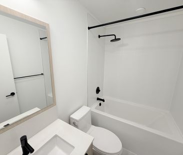 Bright and Spacious Jr Two Bedroom with Parking and Storage - Photo 5