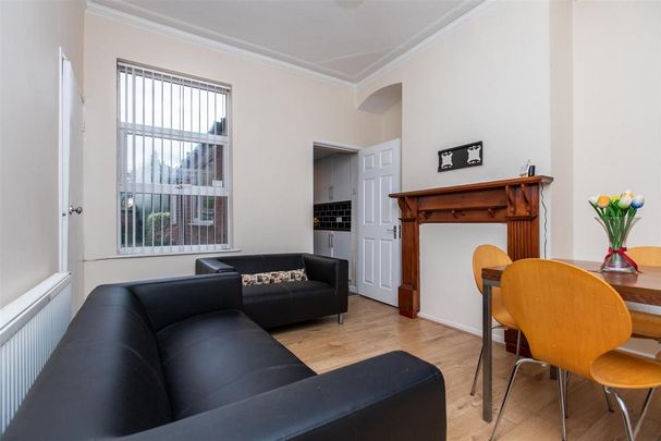 5 bedroom house to rent - Photo 1