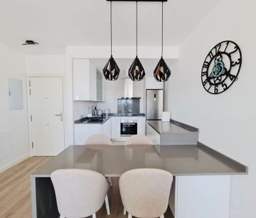 2 bedroom luxury Flat for rent in Nueva Andalucia, Andalusia - Photo 3