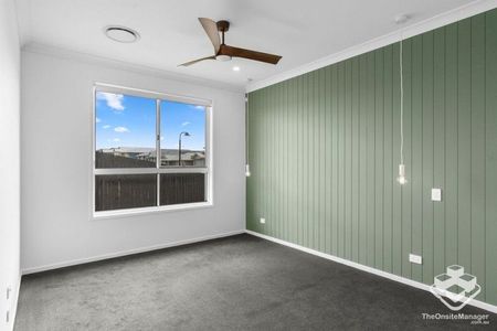 Designer Pavilion Family Sanctuary Home - Photo 4