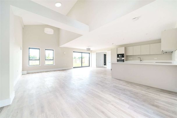 A stylishly presented contemporary home in charming rural location. - Photo 1