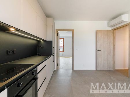 Pronájem bytu 2+kk 45 m2 - Fotografie 3