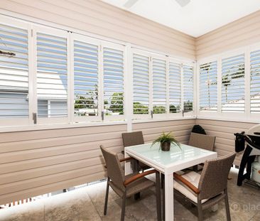 Furnished apartment in Charming Northgate Queenslander - Photo 5