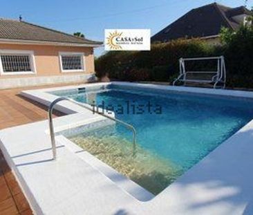 Alquiler de casa o chalet independiente en Calle Nerja - Photo 1