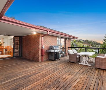 A Highton Treasure With A Picturesque Outlook! - Photo 5