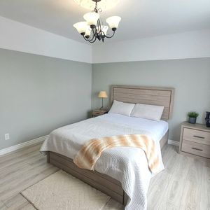 Superbe 4½ Entièrement Meublé 1495$/mois - Photo 2