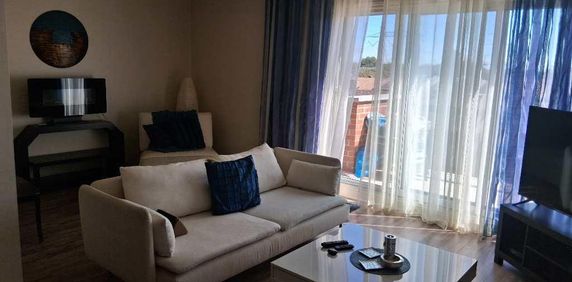 GRAND 4-1/2 À LOUER - POINTE-AUX-TREMBLES - STYLE CONDO - Photo 2