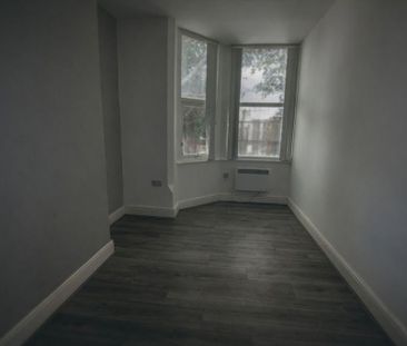 2 bedroom property to rent - Photo 3