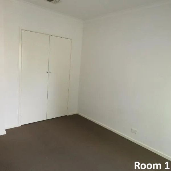 Glen Iris - Photo 1