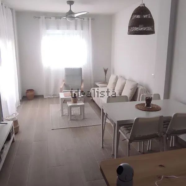 Alquiler de piso en Calle Turina, 4 - Photo 1