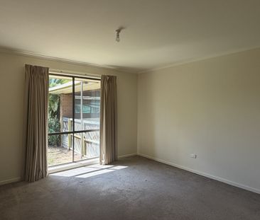 30 Ferguson Road, SHEPPARTON VIC 3630 - Photo 3