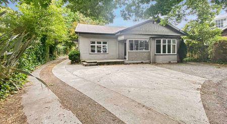 Excellent Location - Photo 3