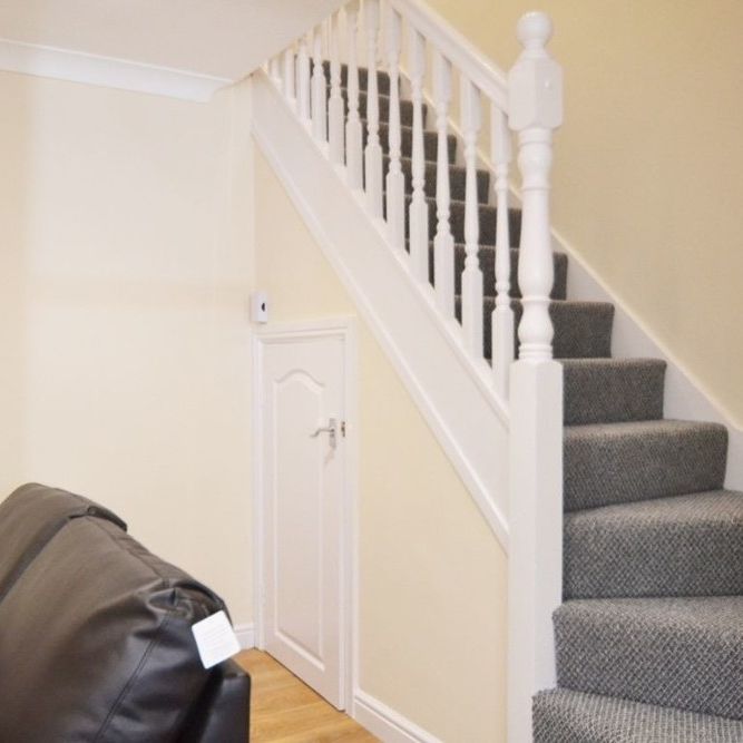 6 Bed Semi-Detached House, Chervil Close, M14 - Photo 1