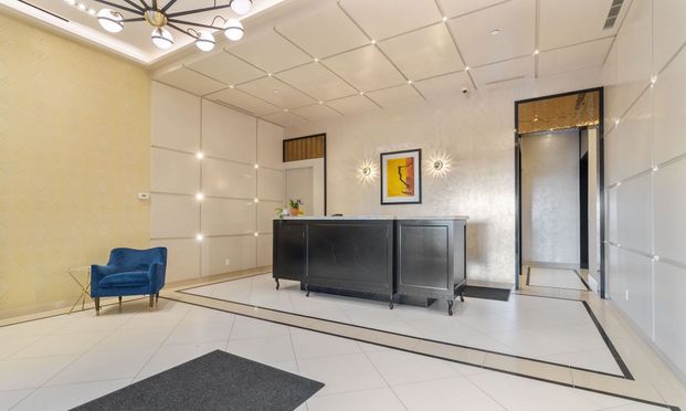 For Lease - 1486 Bathrust Street Unit# 204, Toronto, Ontario - Photo 1