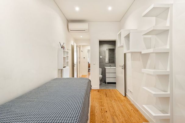3 Bedroom Apartment with a terrace, Estrela, Lisboa - Photo 1