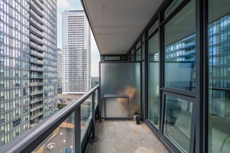 For Lease - 80 Queens Wharf Road Unit# 1106, Toronto, Ontario - Photo 3