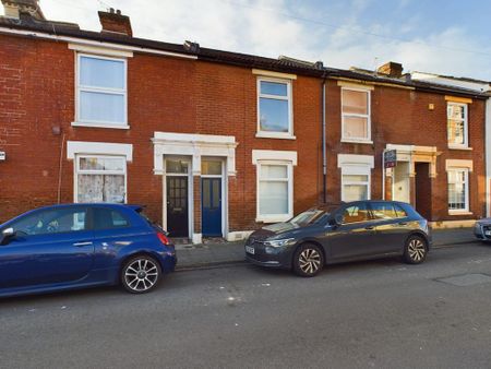 3 bedroom terraced house to rent - Photo 4