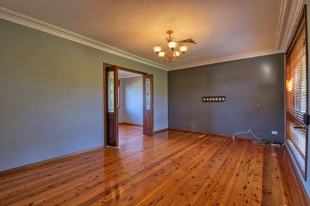 Three Bedroom Family Home - Photo 4