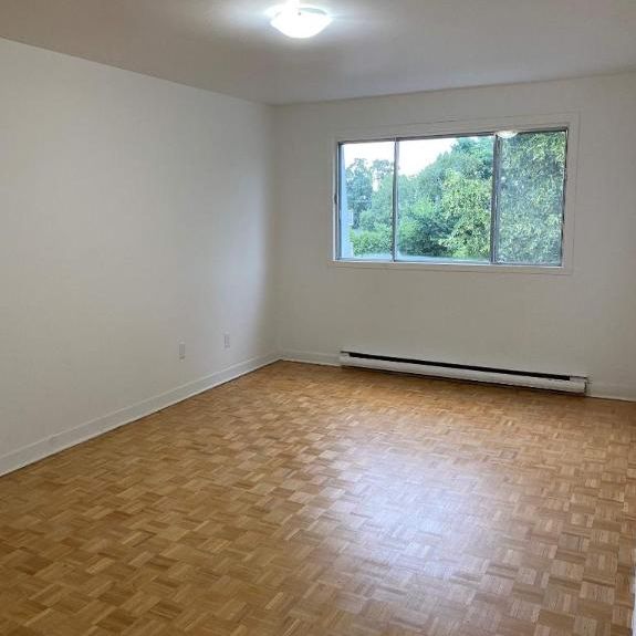 1 CH - 1 SDB - Saint-Eustache - $1,150 /mo - Photo 1