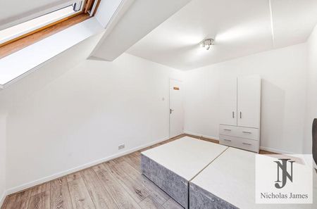 3 bedroom apartment to rent - Photo 2