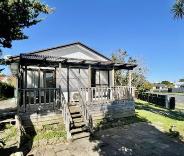 2 Massine Place, Randwick Park, Auckland - Photo 1