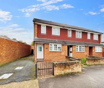 2 bedroom semi-detached house to rent - Photo 2