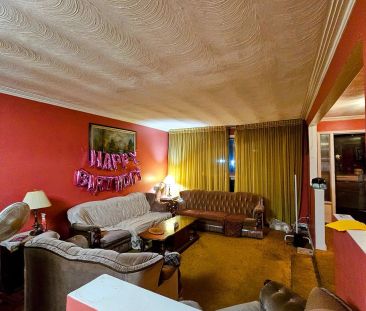 898 Kennedy Road #Main ROOM - 3 - Photo 3