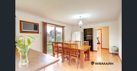 Charming affordable Property in the Heart of Parafield Gardens - A Cozy Retreat Awaits! - Photo 3