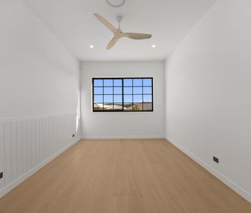 30 Tyson Street, White Rock QLD 4306 - House For Rent | Domain - Photo 6