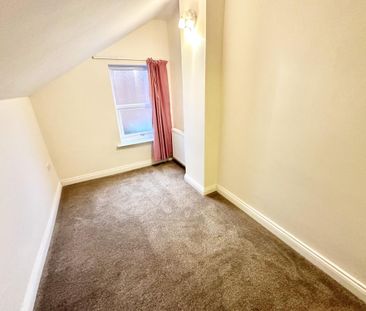 3 bedroom end of terrace house to rent - Photo 1