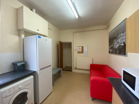 3 bedroom apartment to rent Elm Grove, Southsea, PO5 - Photo 1