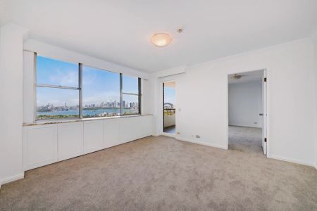 1Bedrooms, 1Bathrooms - Photo 2