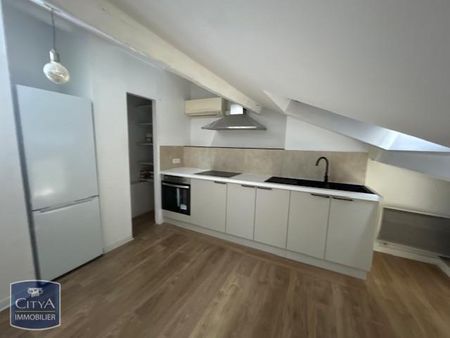 Location Appartement 3 pièces 69m² MARSEILLE 7ème - Photo 2