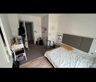Room in a Shared Flat, Barking Road, E16 - Photo 3