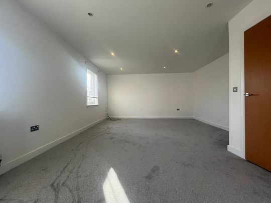 5 bedroom terraced house to rent - Photo 1
