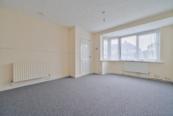 3 bedroom end of terrace house to rent - Photo 1