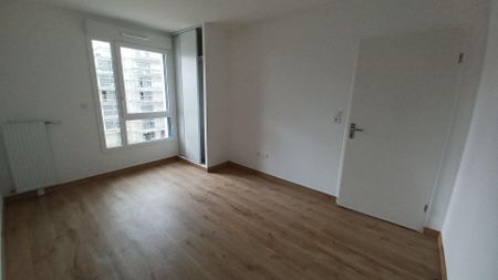 location Appartement T2 DE 44.6m² À COLOMBES - Photo 3