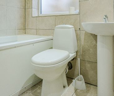 Room in a Shared Flat, London, SW9 - Photo 4