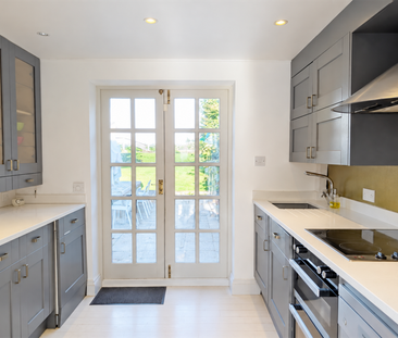 3 bedroom terraced house to rent - Photo 6