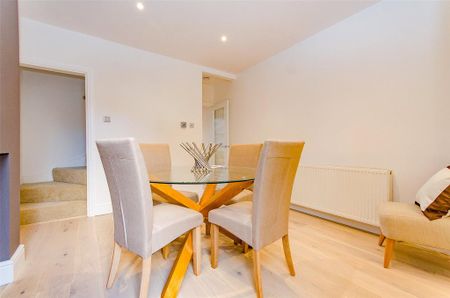 2 bedroom terraced house to rent - Photo 3