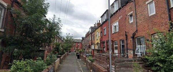 4 Bed Terraced House, Thornville Street, LS6 - Photo 1