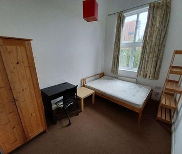 Newcastle St, Hulme, Manchester, M15 - Photo 4